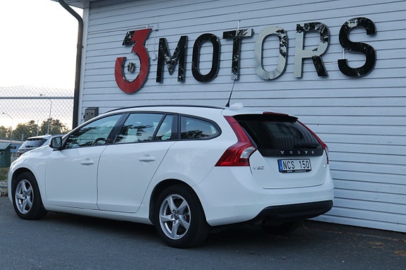 Volvo V60 8 of 15