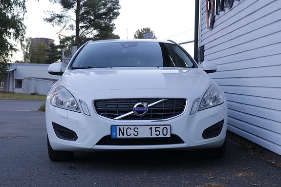 Volvo V60 15 of 15
