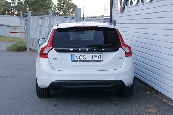 Volvo V60 9 of 15