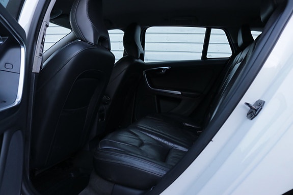 Volvo V60 12 of 15