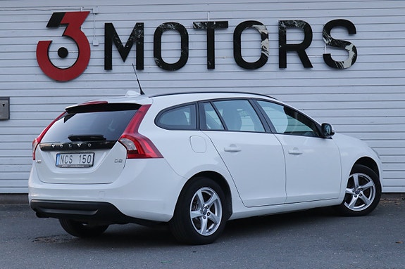 Volvo V60 5 of 15