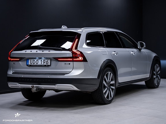 Volvo V90 Cross Country 11 of 30