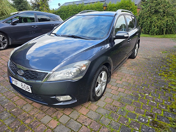 Kia Ceed 4 of 8