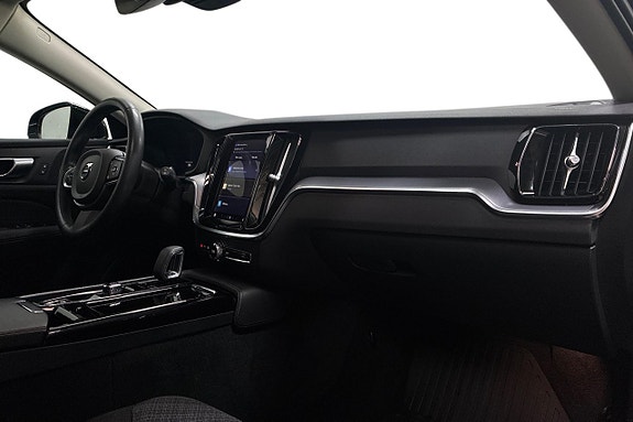 Volvo V60 15 of 30