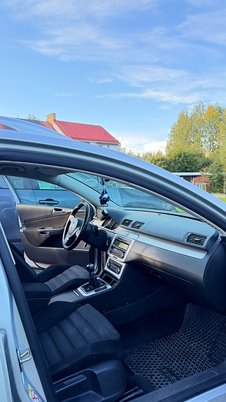 Volkswagen Passat 5 of 6
