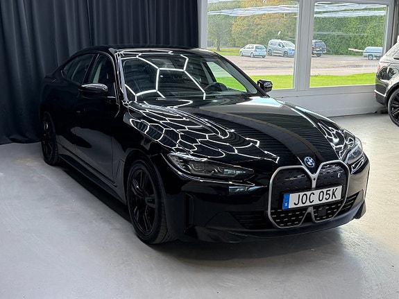 BMW i4 14 of 14