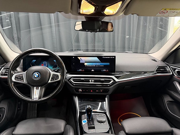 BMW i4 9 of 14