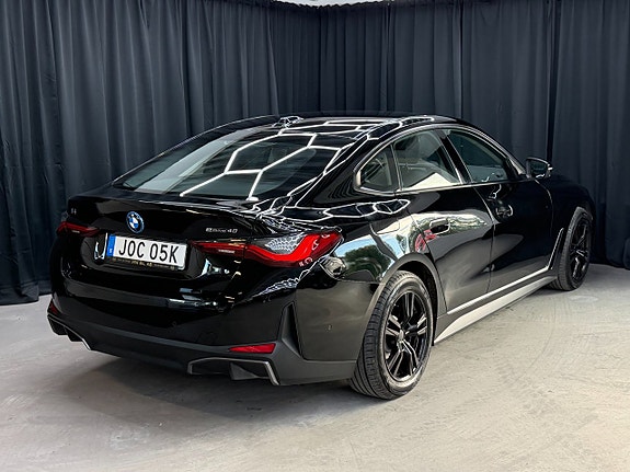 BMW i4 4 of 14