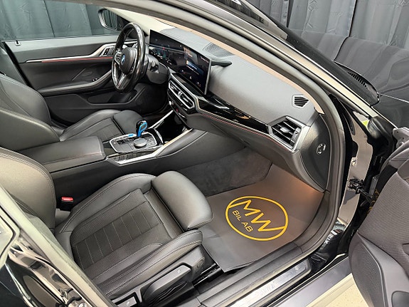 BMW i4 6 of 14