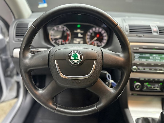 Skoda Octavia 11 of 13