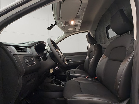 Renault Kangoo Express 17 of 30