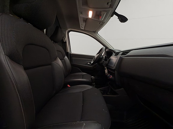 Renault Kangoo Express 25 of 30