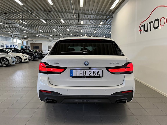 BMW 530e 10 of 25