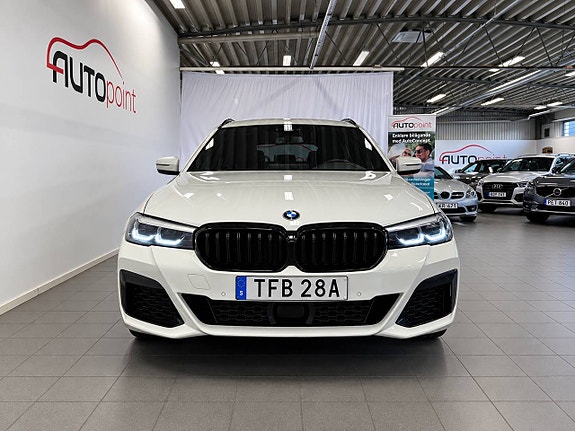 BMW 530e 3 of 25