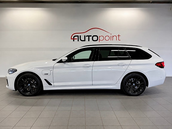 BMW 530e 4 of 25