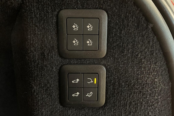 Land Rover Range Rover Sport 25 of 27