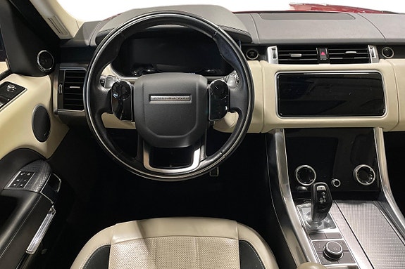 Land Rover Range Rover Sport 12 of 27