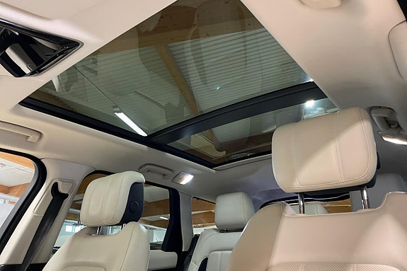 Land Rover Range Rover Sport 17 of 27