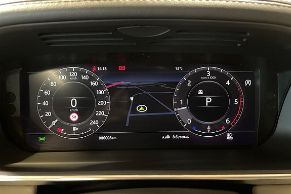 Land Rover Range Rover Sport 13 of 27