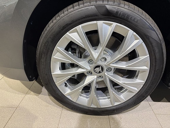 Skoda Superb 10 of 18