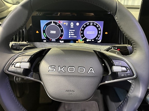 Skoda Superb 14 of 18