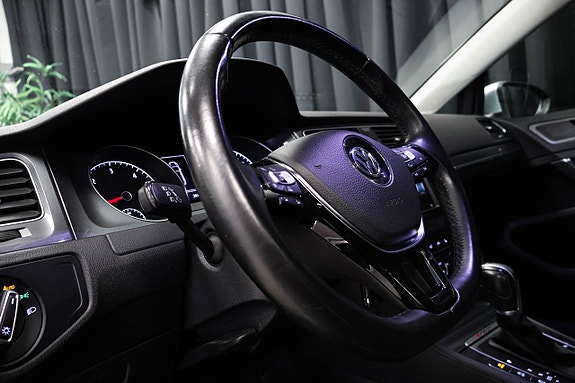 Volkswagen Golf Alltrack 14 of 25