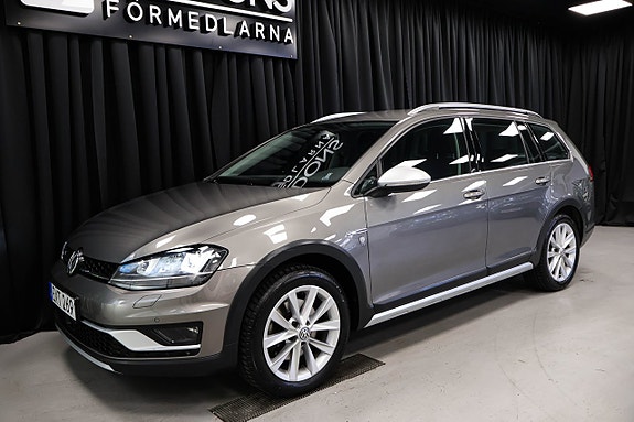 Volkswagen Golf Alltrack 3 of 25
