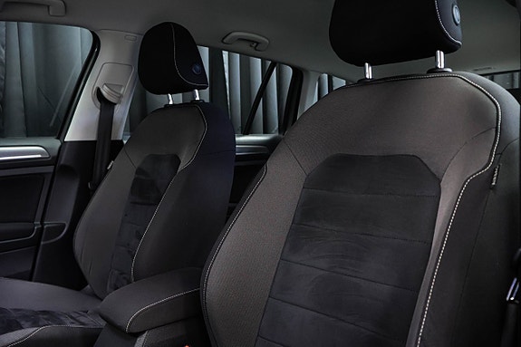 Volkswagen Golf Alltrack 15 of 25