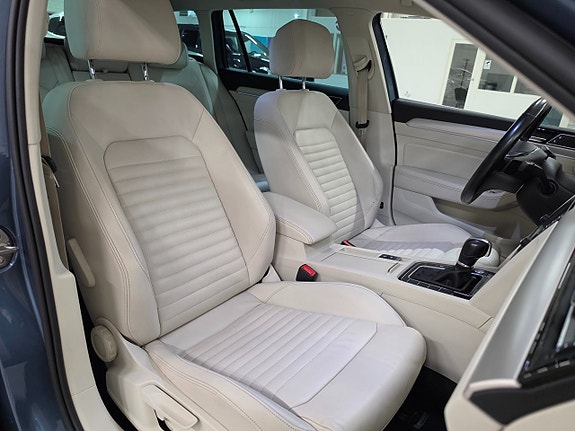 Volkswagen Passat Alltrack 23 of 24