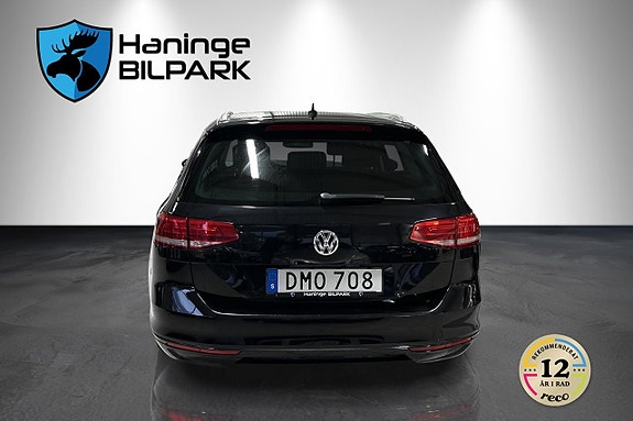 Volkswagen Passat 8 of 30