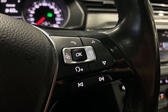 Volkswagen Passat 24 of 30