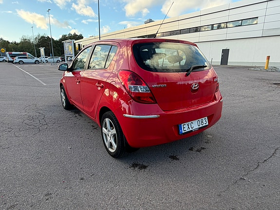 Hyundai i20 4 of 6