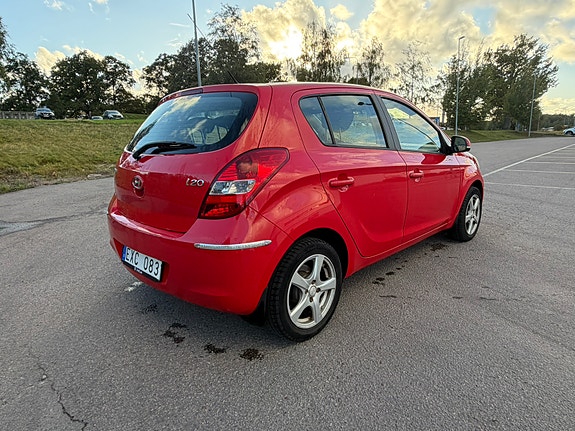 Hyundai i20 3 of 6