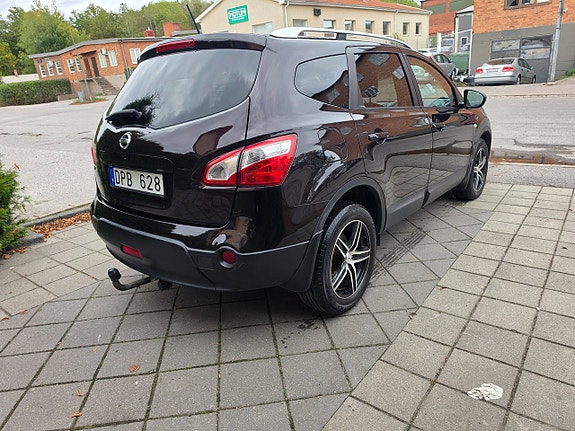 Nissan Qashqai+2 3 of 26
