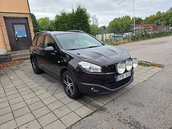 Nissan Qashqai+2 23 of 26