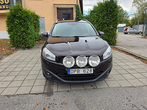 Nissan Qashqai+2 15 of 26