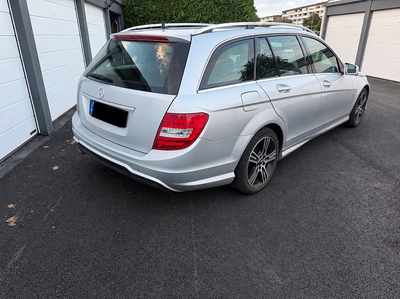 Mercedes-Benz C180 4 of 14