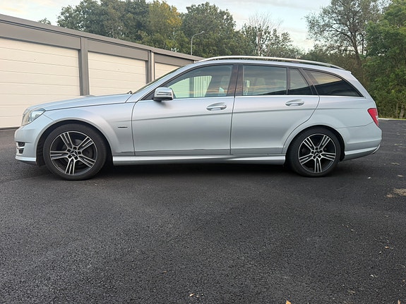 Mercedes-Benz C180 5 of 14