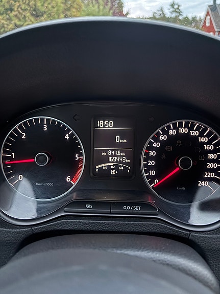 Volkswagen Polo 8 of 9