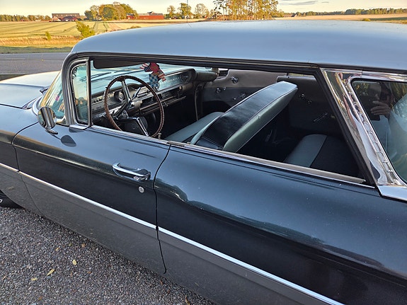 Oldsmobile Dynamic 88 3 of 6