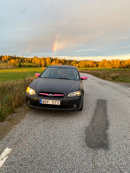 Subaru Legacy 3 of 6
