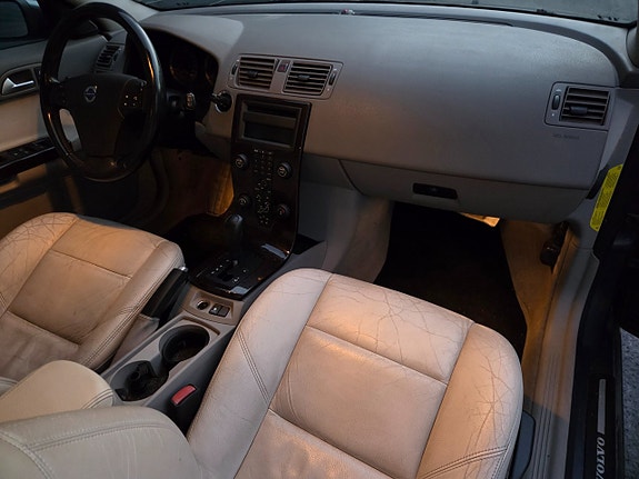 Volvo V50 15 of 17