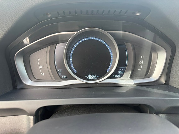 Volvo V60 12 of 12