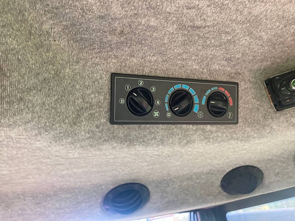 MF 5445 med lastare 4wd 11 of 12