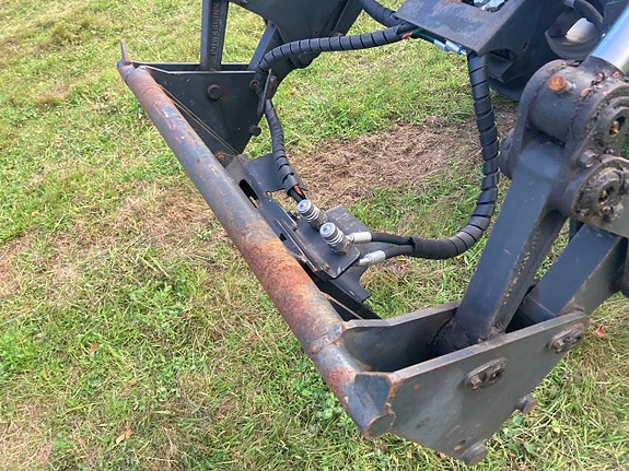 MF 5445 med lastare 4wd 4 of 12