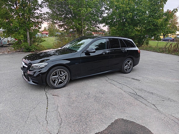 Mercedes-Benz C300 7 of 11