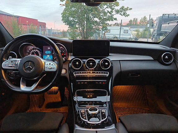 Mercedes-Benz C300 11 of 11