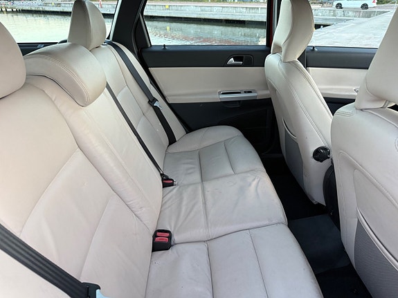 Volvo V50 13 of 22