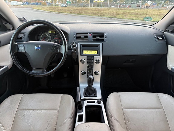 Volvo V50 11 of 22
