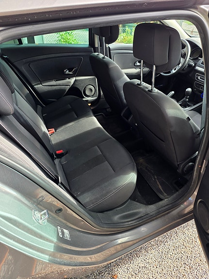 Renault Megane III 10 of 13